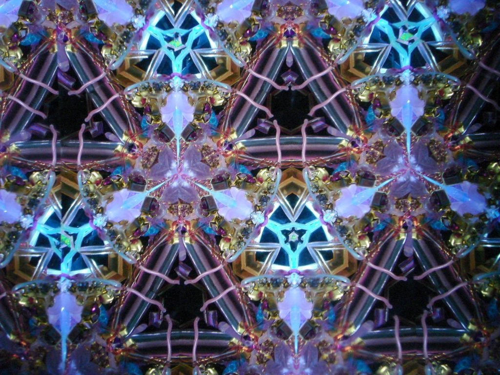 how to make a kaleidoscope.